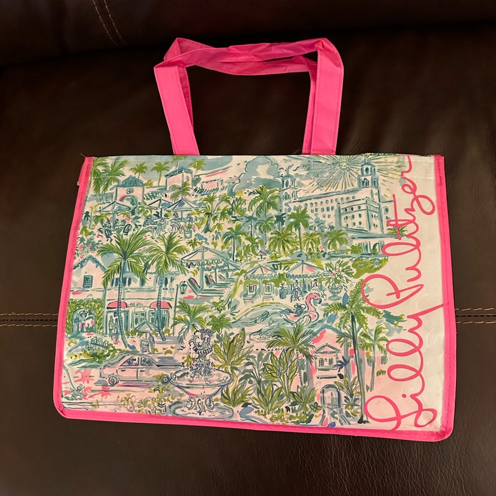 Lilly Pullitzer - bag was used one time. Excellent condition. - Picture 2 of 6